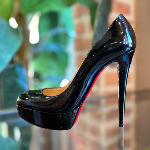 CHRISTIAN LOUBOUTIN Black Patent Leather Kate Pumps on Sale