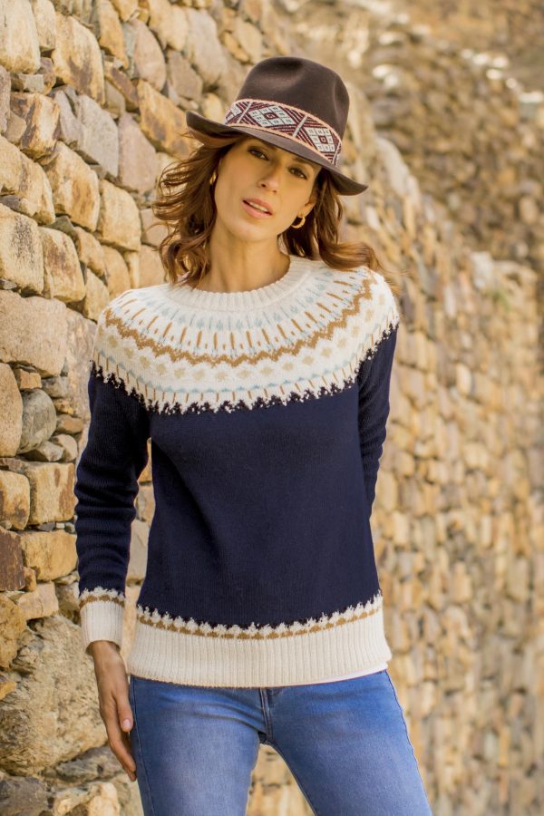 Apres-ski Midnight and Antique White 100% Alpaca Pullover from Peru Online